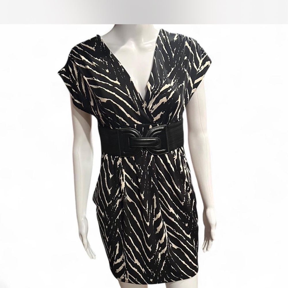 Metropark Black and White Sheath Mini Dress